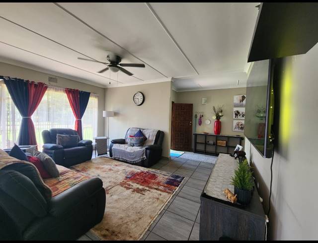 3 BEDROOM HOUSE SOLD IN ARCON PARK